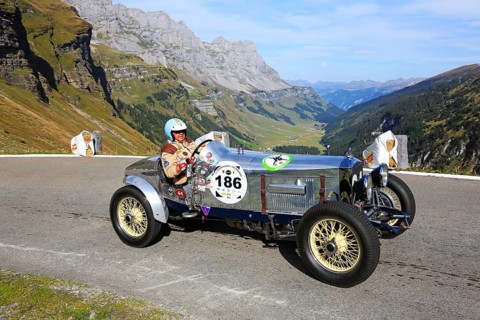 Mountain race for vintage racing cars