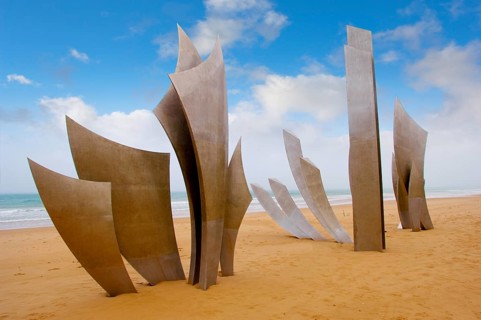 The Polynational Second World War memorial 'Les Braves' by Anilore Banon