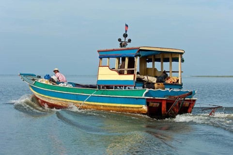 Fishing boat on the Tonle Sap lake