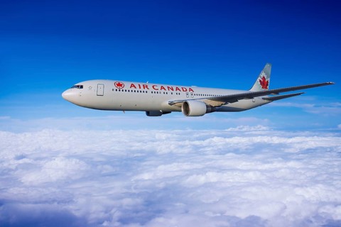 Air Canada Boeing 767-333 ER in flight