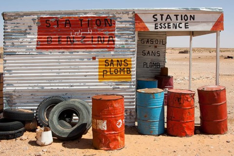 Simple gas station