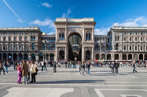 Piazza del Duomo with Galleria Vittorio Emanuele II shopping arcade