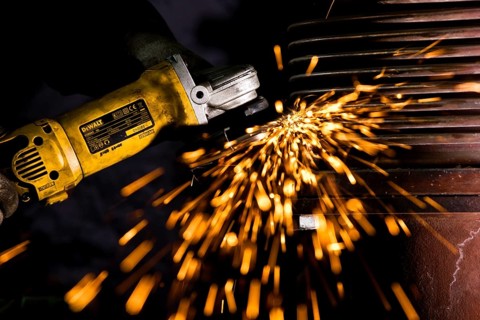 Technician during flexing works