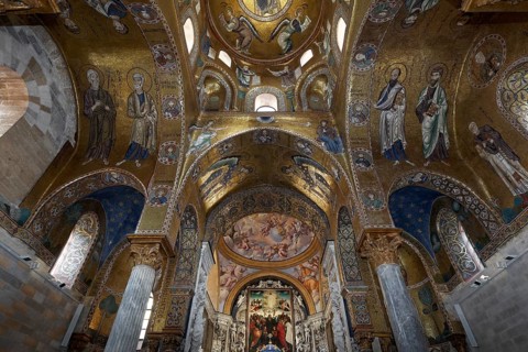 Byzantine mosaics and a Baroque altar