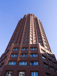 Main Plaza building in the Deutschherrrnviertel district