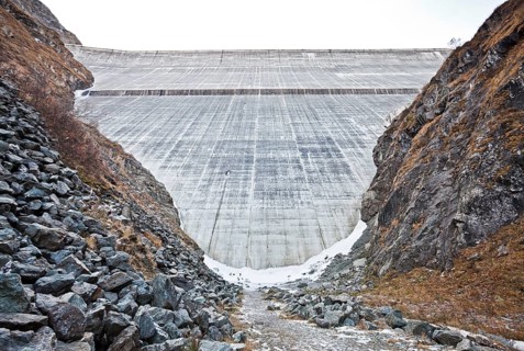 Largest concrete dam in Switzerland