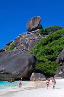 Ao Kueak Beach and Sail Rock