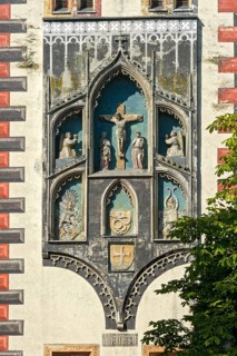 Gothic crucifixion group and donors' coats of arms of Duke William