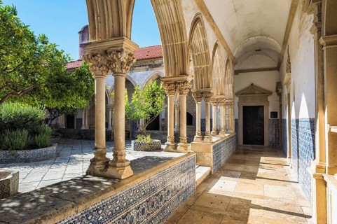 Cemetery Cloister or Claustro do Cemiterio