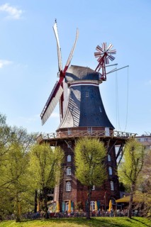 Ansgaritorsmuhle or Windmill am Wall