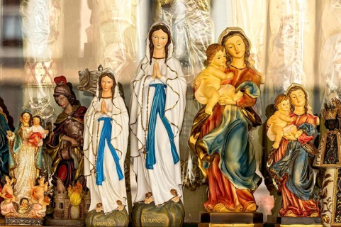 Mary of Lourdes and other Madonna figures