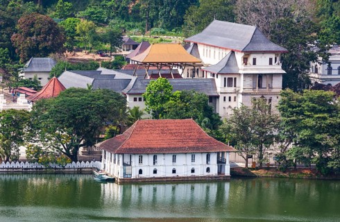 Kandy Lake