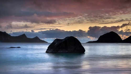 Evening mood at the beach of Haukland