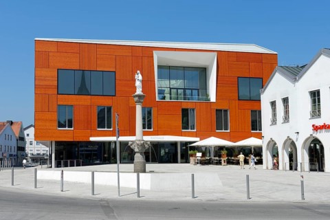 Neues Rathaus or New Town Hall