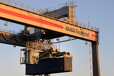 Deutsche Umschlaggesellschaft Schiene-Strasse