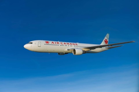 Air Canada Boeing 767-333 ER in flight