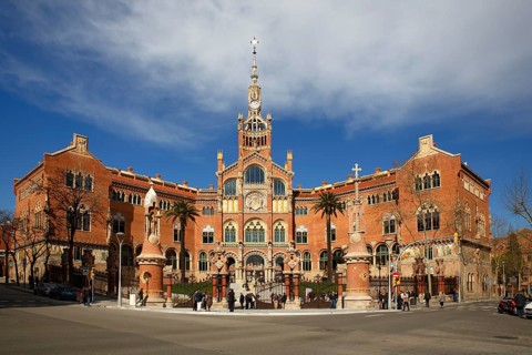 Main entrance of the former Hospital de la Santa Creu i Sant Pau