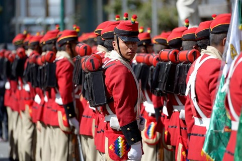 Presidential Guard in historical uniform on Plaza Murillo square