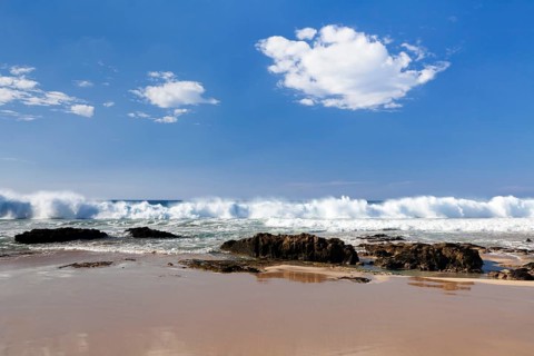 Surf at Playa del Castillo beach