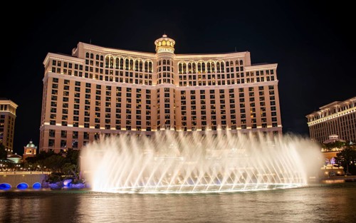 Light show and water fountains