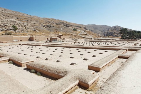 Palace of 100 Columns