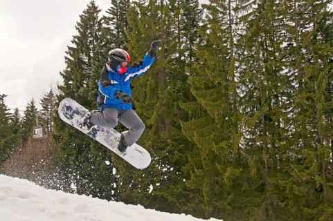Snowboarder