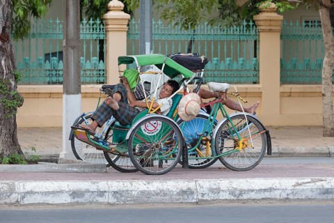 Sleeping cyclo drivers