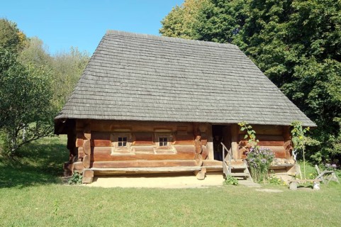Wooden Ukrainian log hut