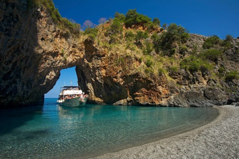Excursion boat