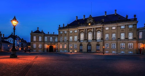 Frederik VIII's Palace at dusk