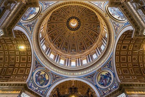 Transept with the dome of the Basilica San Pietro