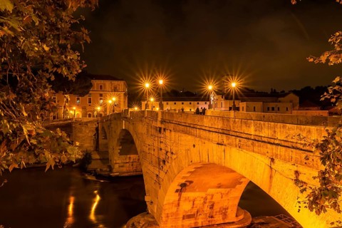 Ponte Cestius connecting Trastevere with the Tiber island