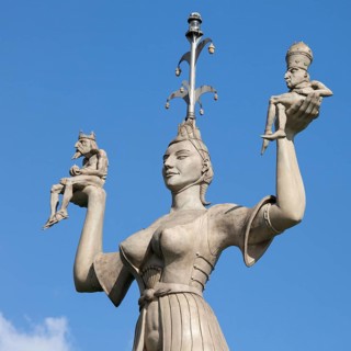 Imperia statue by Peter Lenk