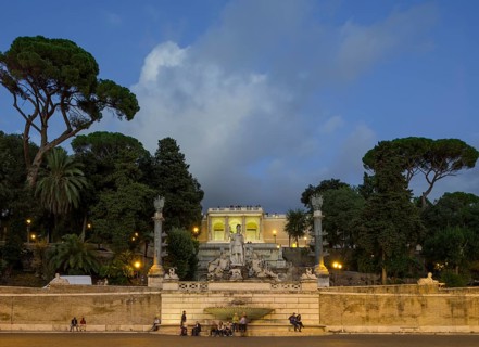 Pincio terrace and the Fontana della Dea di Roma or Fountain of the Goddess of Rome
