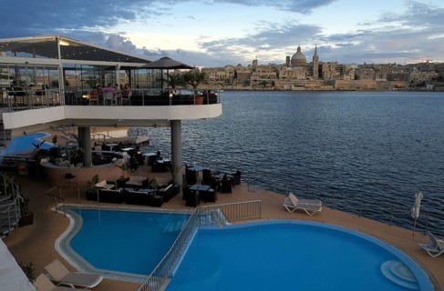 Terrace and pool of Fortina Hotel