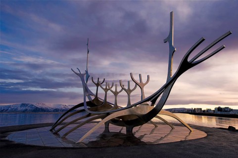 Sculpture Solfar or sun ride