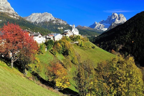 Colle Santa Lucia in the Val Fiorentina valley