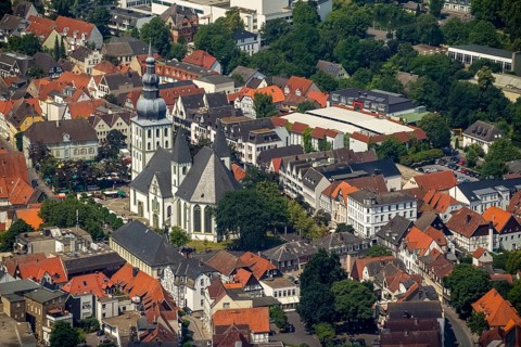 Protestant Church of St. Mary with the marketplace with market stalls