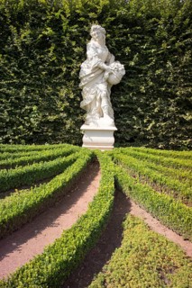Statue