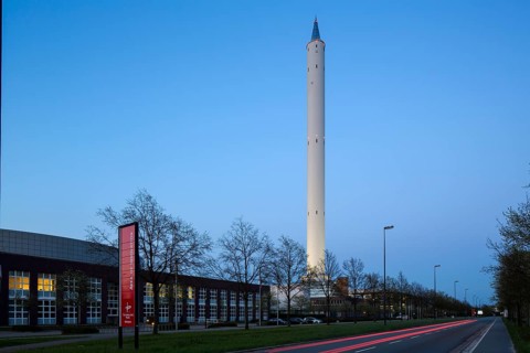 Drop tower for experiments in zero gravity