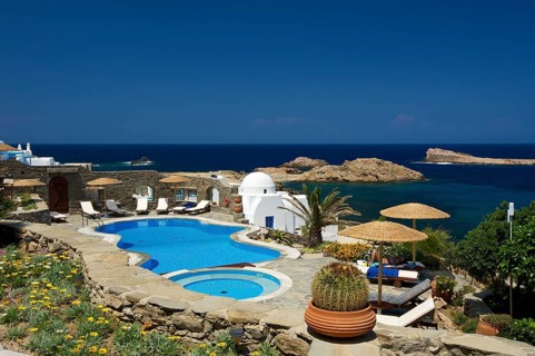 Hotel pool
