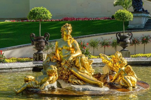 Flora Fountain surrounded by a water basin