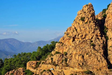 Road along the typical sandstone cliffs