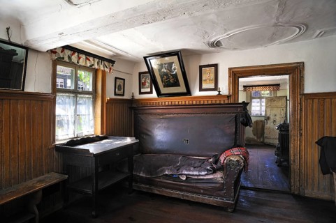 Parlour