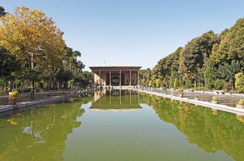 Chehel Sotun Palace