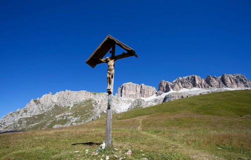 Wayside crucifix