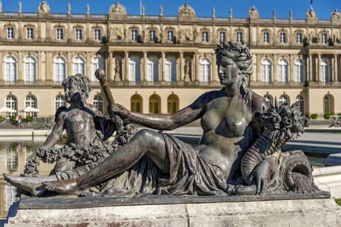 Mythological figure at the Famabrunnen fountain