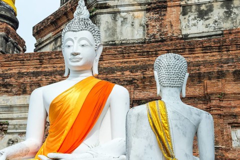 Buddha statues in front of the stupa at Wat Yai Chai Mongkhon