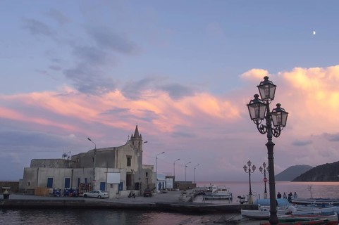 Port of Marina Corta and the Church of Anime del Purgatorio