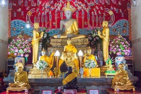 Buddha statues